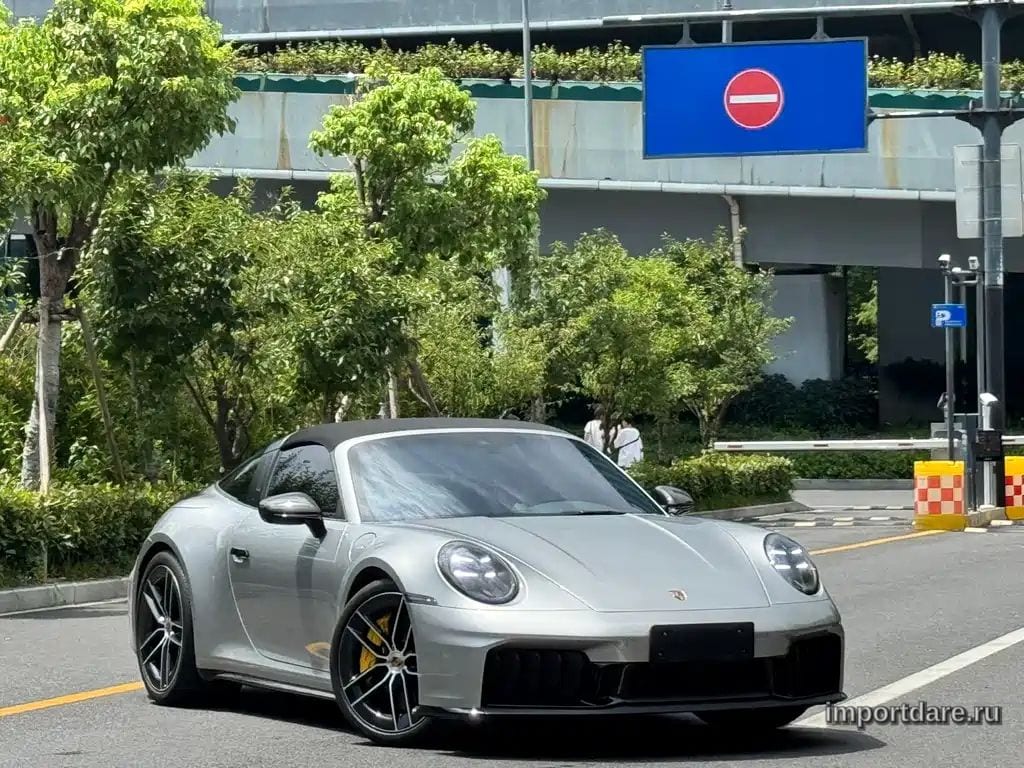 Porsche 911 сбоку