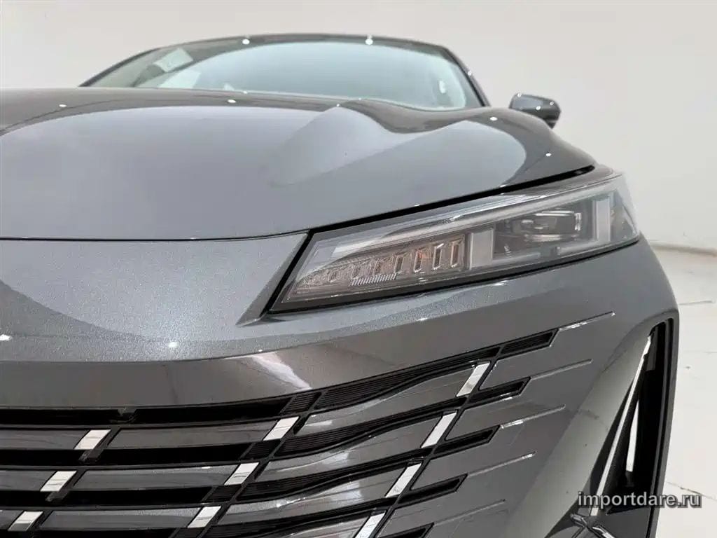 Changan Eado Phev сбоку