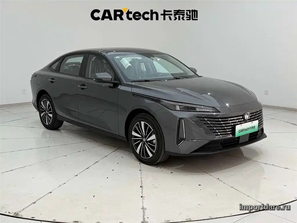 Changan Eado Phev сзади