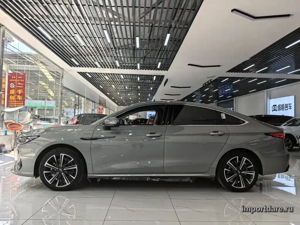 CHERY ARRIZO 8 PRO 2025 — 9 600 км, серебристый, Китай — под ключ — фото 7