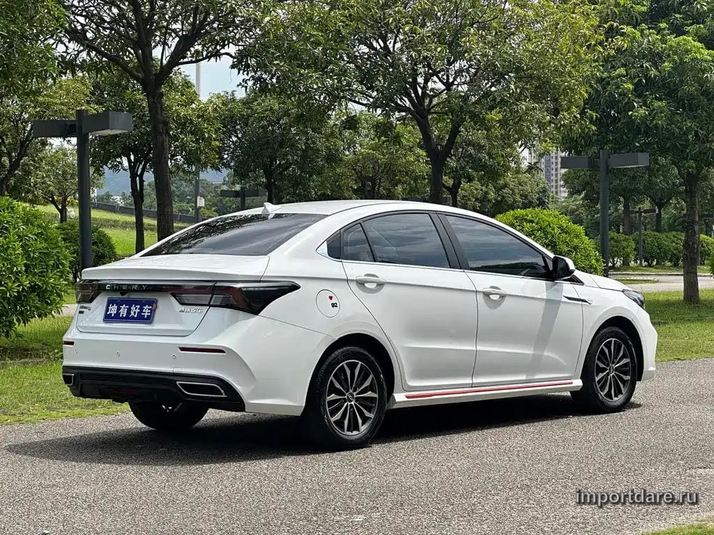 CHERY ARRIZO 5 PLUS 2023 — 26 000 км, белый, Китай — под ключ — фото 6