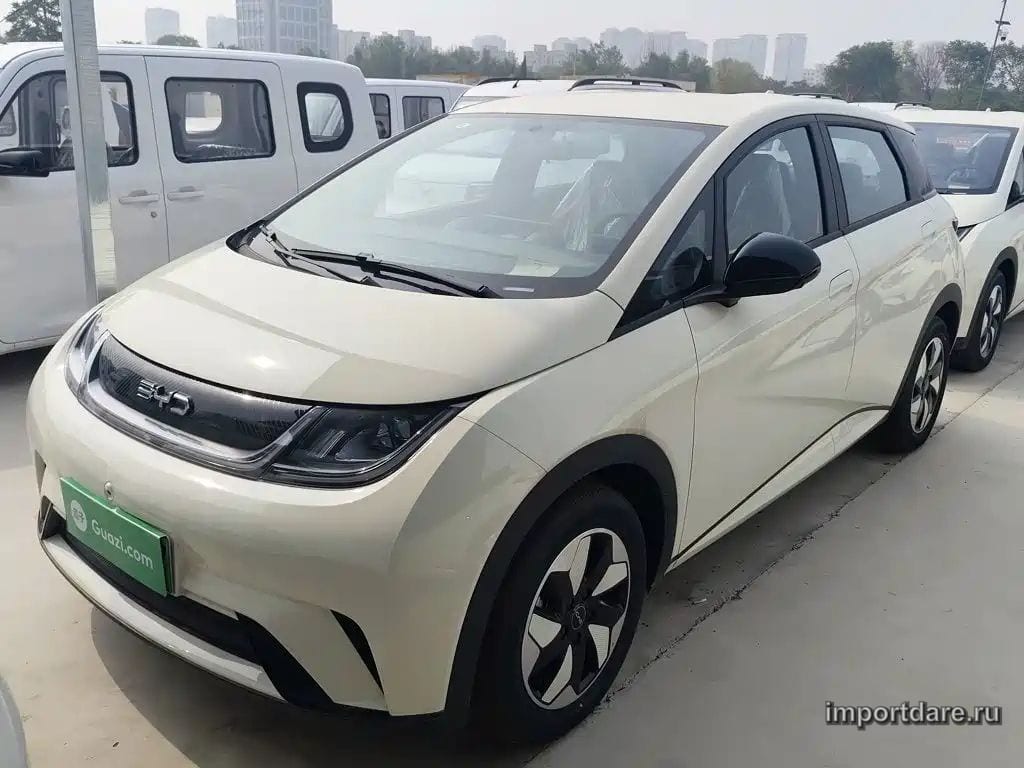 BYD DOLPHIN 2026 — 100 км, жёлто-оранжевый, Китай — под ключ — фото 2