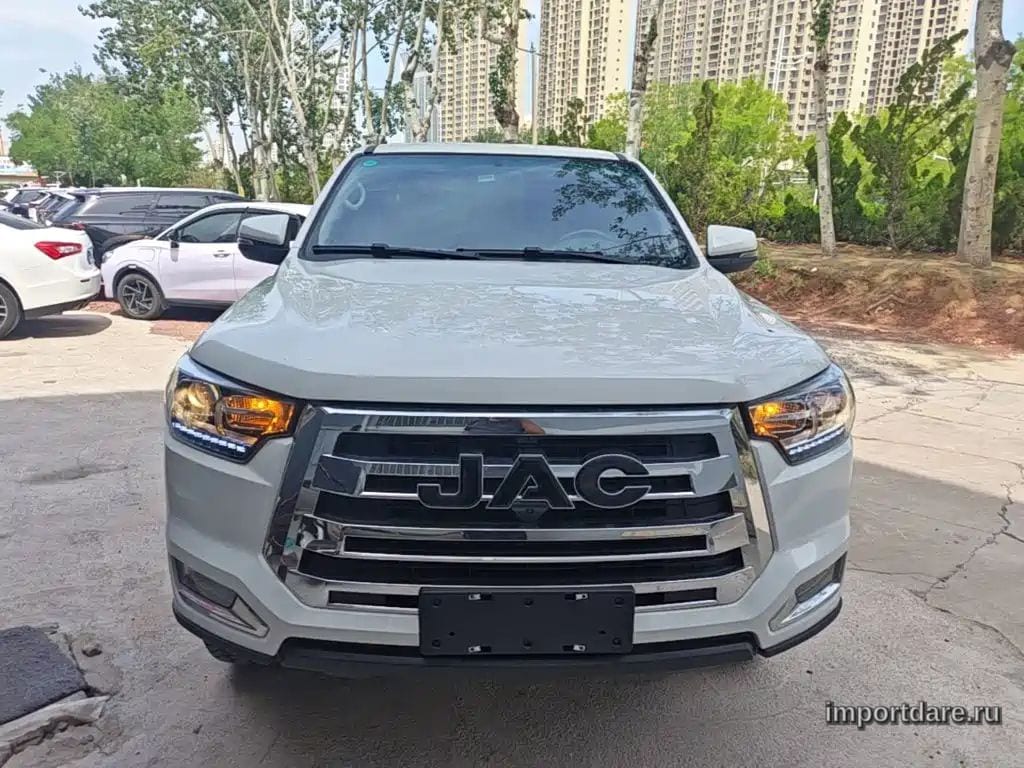 Jac Motors интерьер