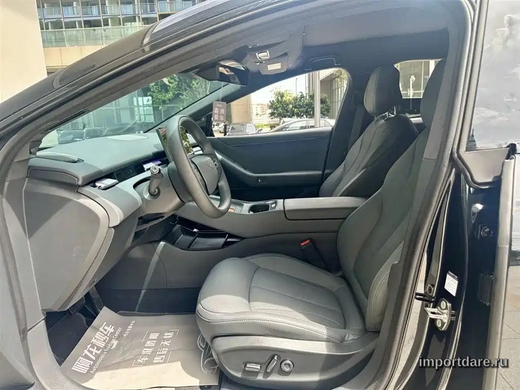 XPENG P7 PLUS 2026 — 900 км, чёрный, Китай — под ключ — фото 7