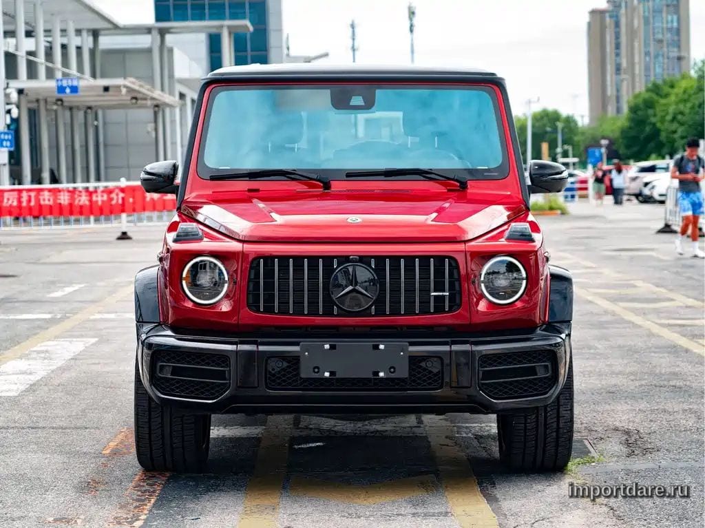 Mercedes-Benz G-Class сбоку