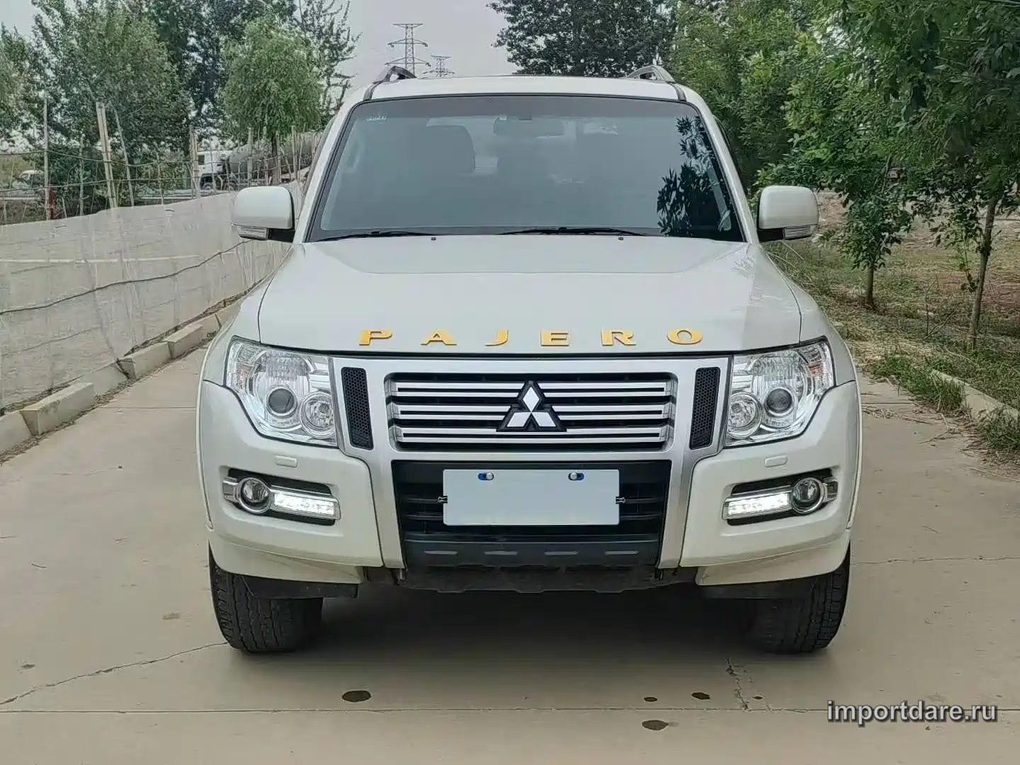 MITSUBISHI PAJERO IMPORT 2019 — 75 000 км, белый, Китай — под ключ — фото 1
