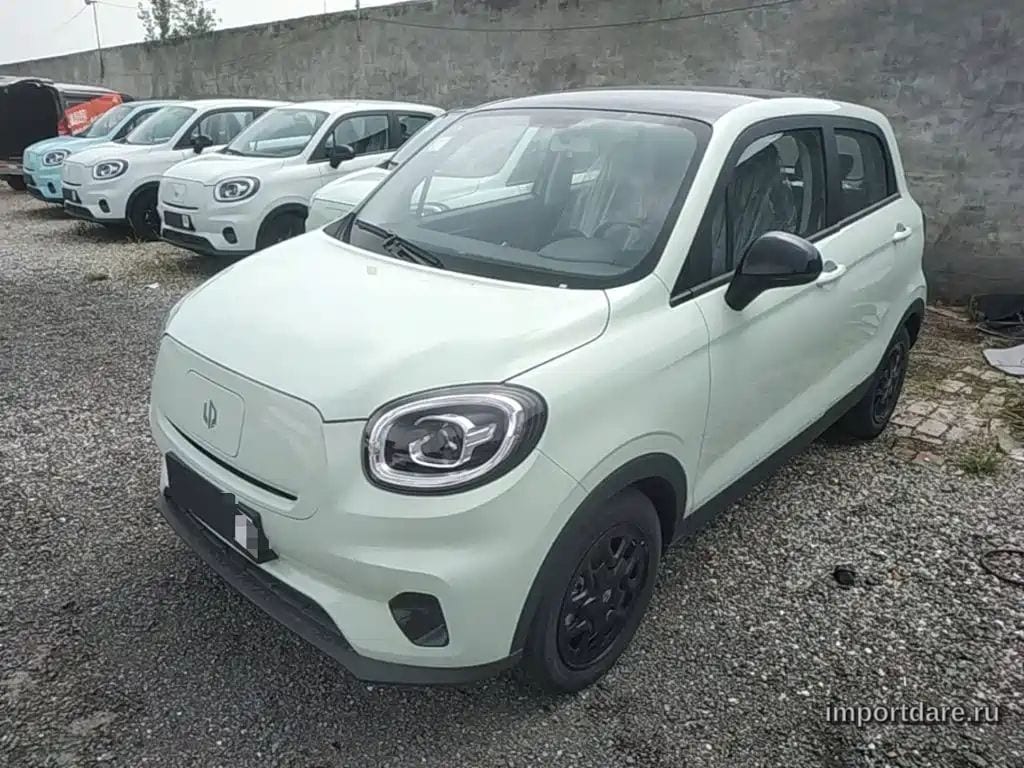 Leapmotor T03 спереди