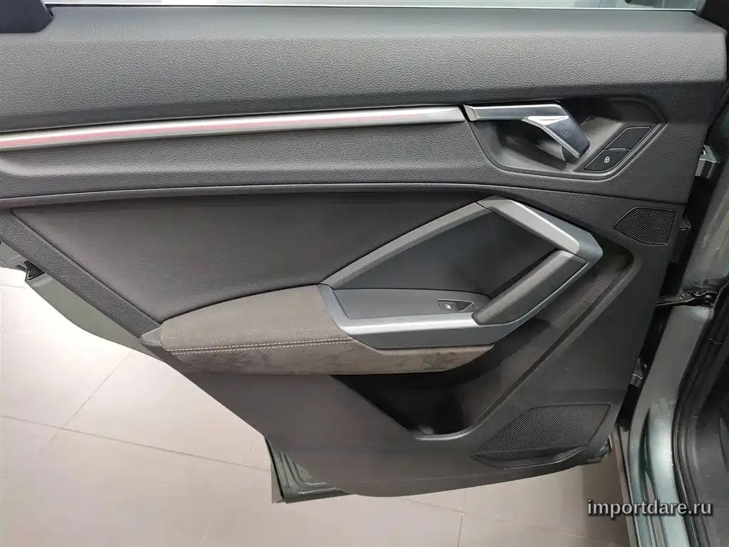 AUDI Q3 SPORTBACK 2021 — 68 800 км, зелёный, Китай — под ключ — фото 11
