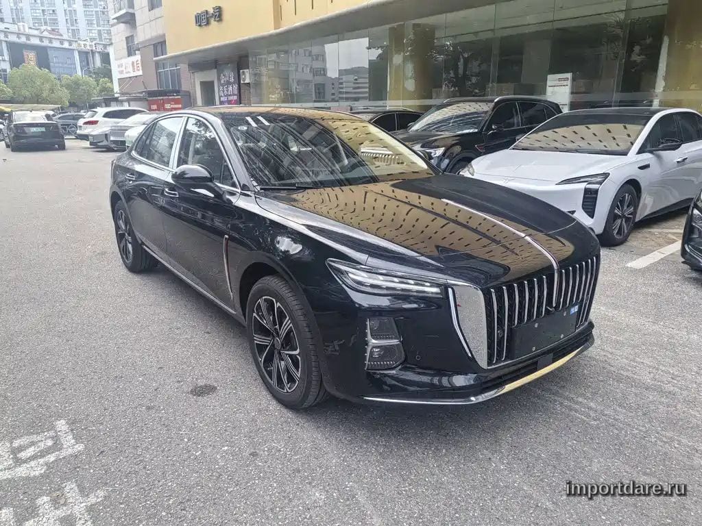 Hongqi H5 интерьер