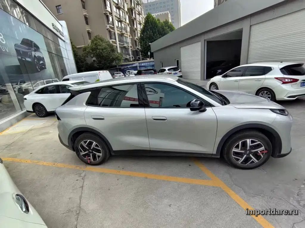 CHANGAN QIYUAN NEVO Q05 2026 — 15 000 км, серебристый, Китай — под ключ — фото 4