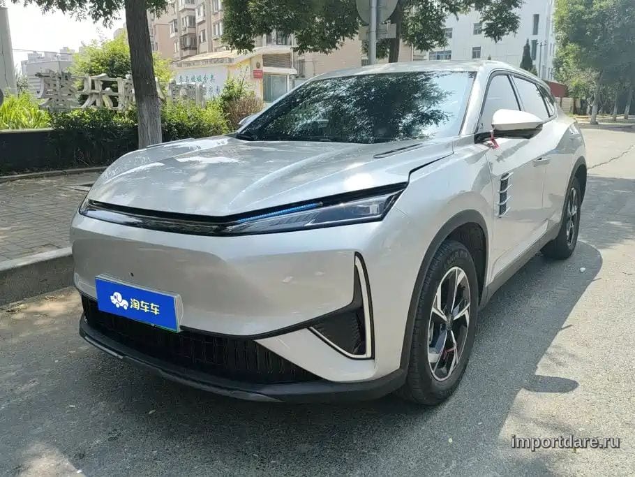 DONGFENG AEOLUS L7 NEW ENERGY 2025 — 21 500 км, серебристый, Китай — под ключ — фото 1