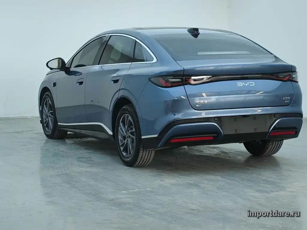 Byd Seal сбоку