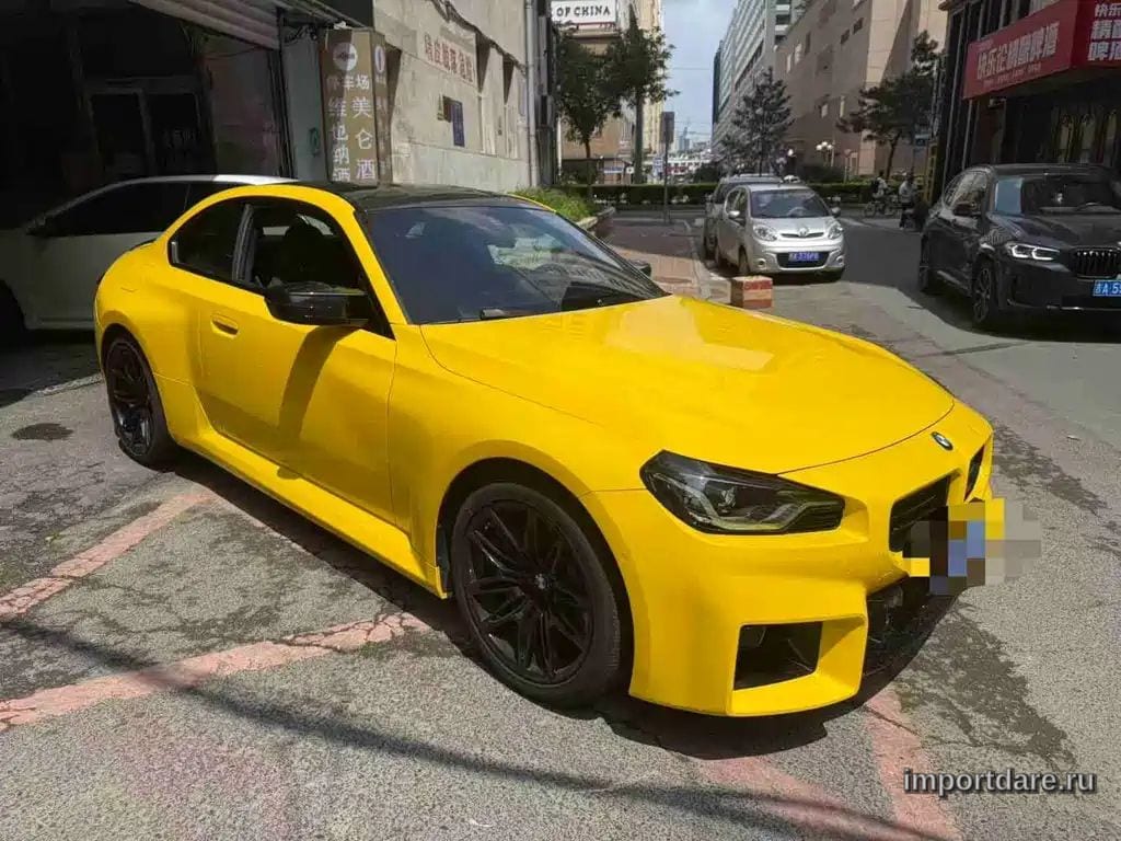 BMW M2 2026 — 6 000 км, жёлто-оранжевый, Китай — под ключ — фото 3