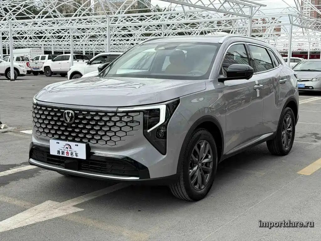 CHANGAN CS55PLUS 2026 — 5 000 км, серебристый, Китай — под ключ — фото 1