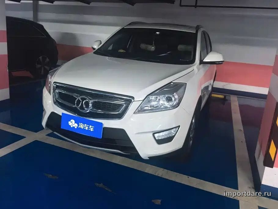 BAIC SENOVA X65 2017 — 74 000 км, белый, Китай — под ключ — фото 1