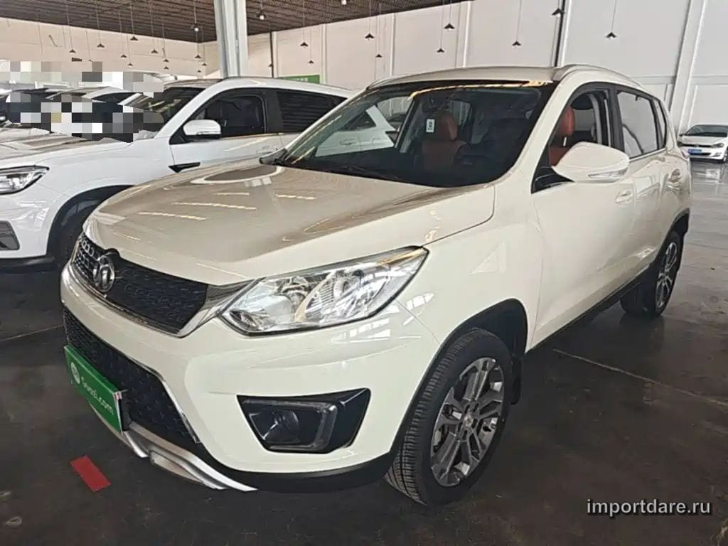 BAIC SENOVA X35 2018 — 48 000 км, белый, Китай — под ключ — фото 1