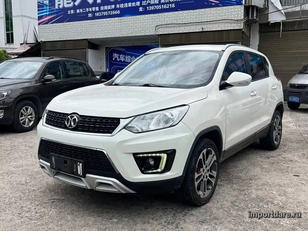 BAIC SENOVA X35 2017 — 73 000 км, белый, Китай — под ключ — фото 1