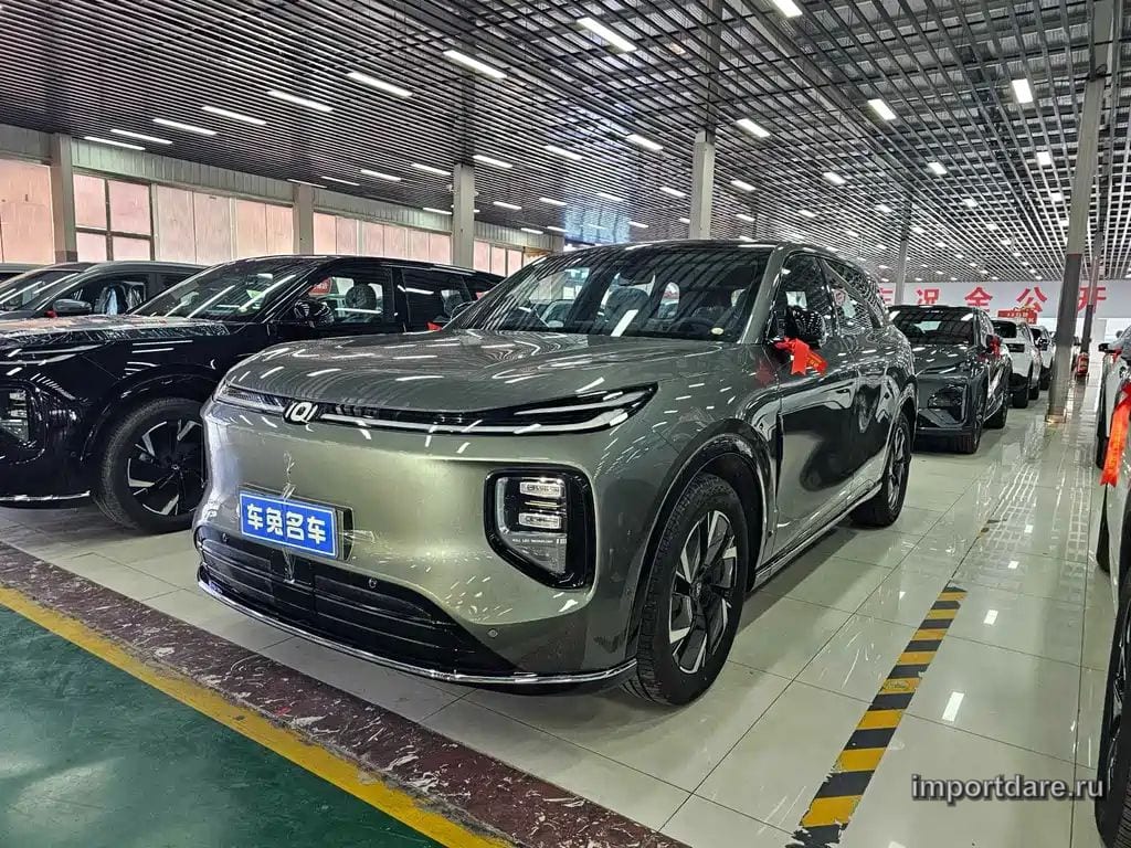 CHANGAN QIYUAN NEVO Q07 2026 — 100 км, коричневый-champagne, Китай — под ключ — фото 2