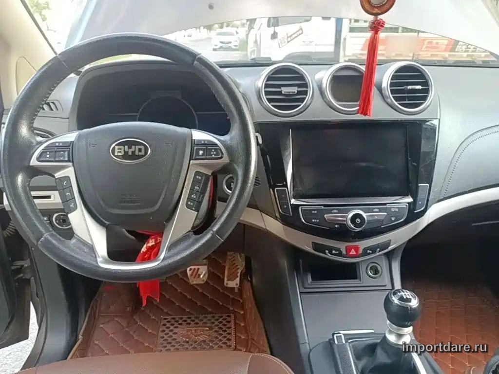 BYD S7 2017 — 96 100 км, коричневый-champagne, Китай — под ключ — фото 10
