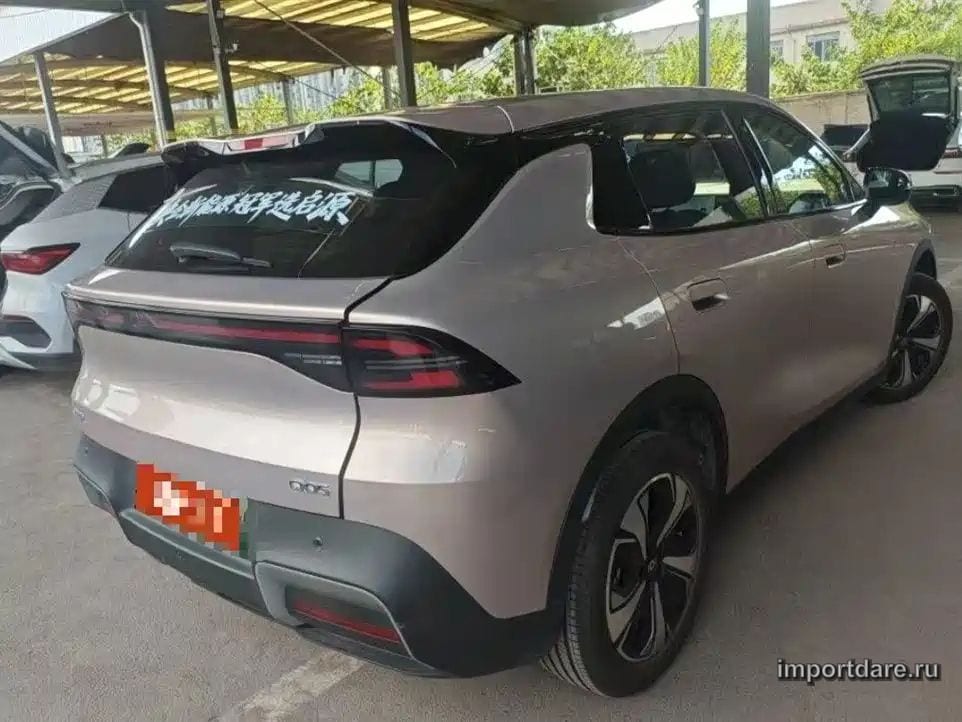 CHANGAN QIYUAN NEVO Q05 2026 — 10 000 км, пурпурный, Китай — под ключ — фото 2