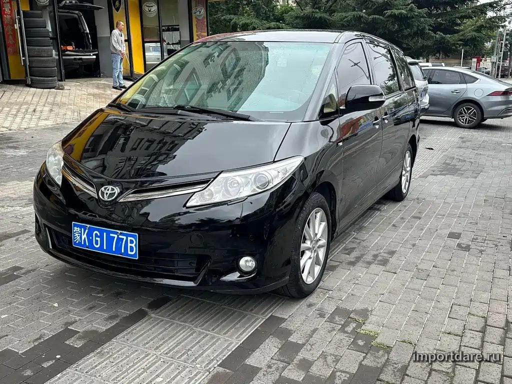 TOYOTA PREVIA 2018 — 138 000 км, чёрный, Китай — под ключ — фото 1