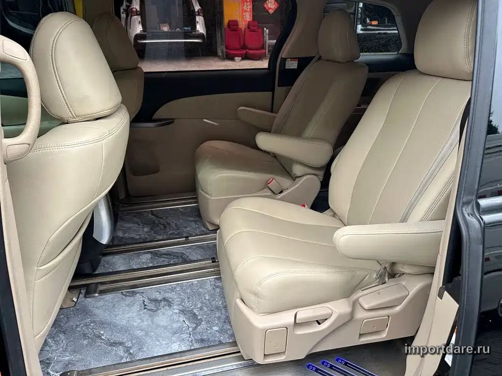 TOYOTA PREVIA 2018 — 138 000 км, чёрный, Китай — под ключ — фото 6