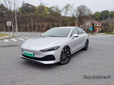 Roewe D7 спереди