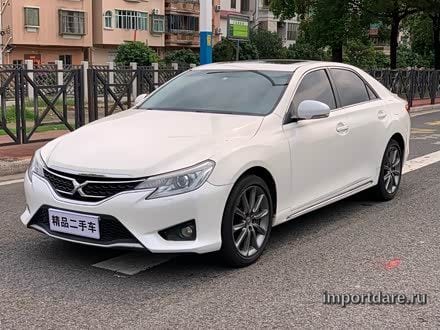 Toyota Reiz 2013