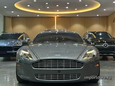 Aston Martin V8 Vantage 2011