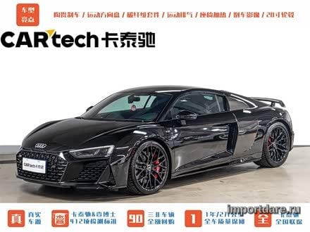 Audi R8 сбоку