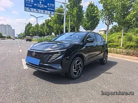 Nissan Qashqai спереди