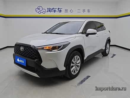 Toyota Corolla Cross сзади