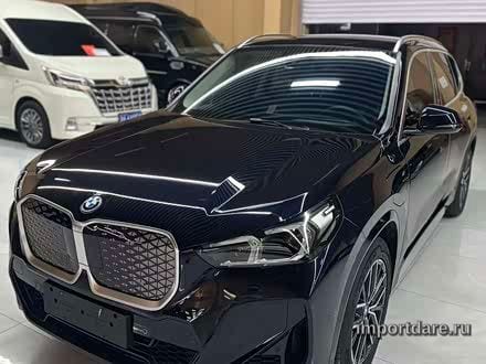 BMW iX1 2025