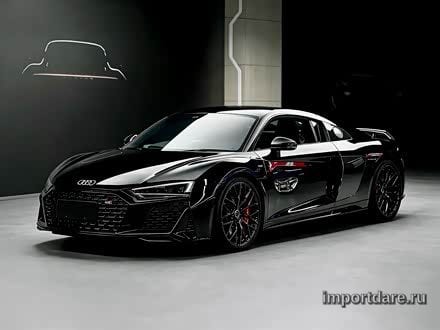Audi R8 спереди
