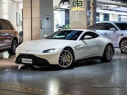 Aston Martin V8 Vantage 2018