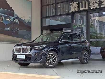 BMW iX1 2025