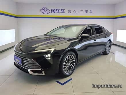 Buick Lacrosse сзади