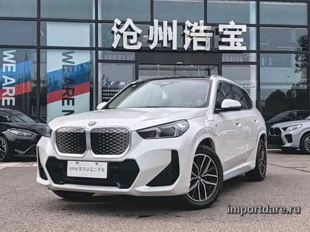 BMW iX1 2025