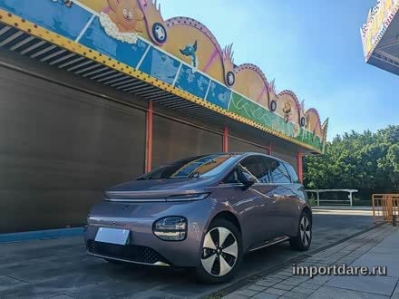 Baojun Yunduo спереди