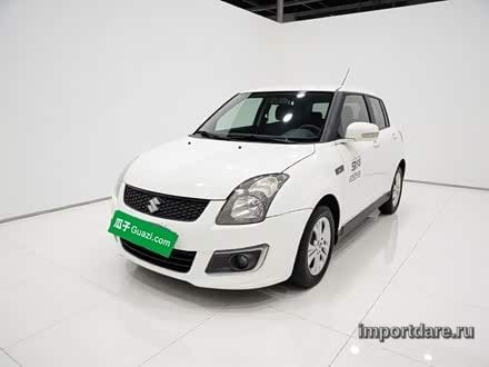 Suzuki Swift сбоку