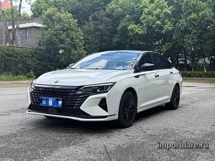 Dongfeng Yixuan Max интерьер