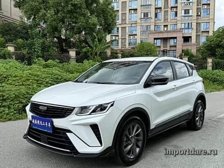 Geely Coolray спереди