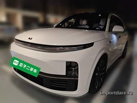 Li Auto L7 сбоку