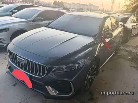 Geely Preface сзади