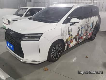 Wuling Xingguang спереди
