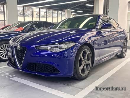 ALFA Romeo Giulia 2021