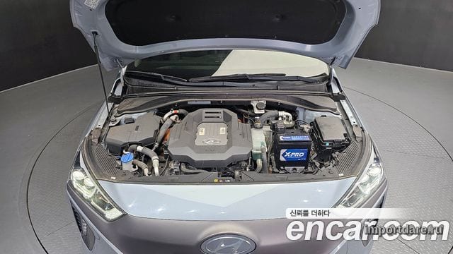 HYUNDAI IONIQ ELECTRIC 2018 — 109 437 км, светло-серебристый, Корея — под ключ — фото 6