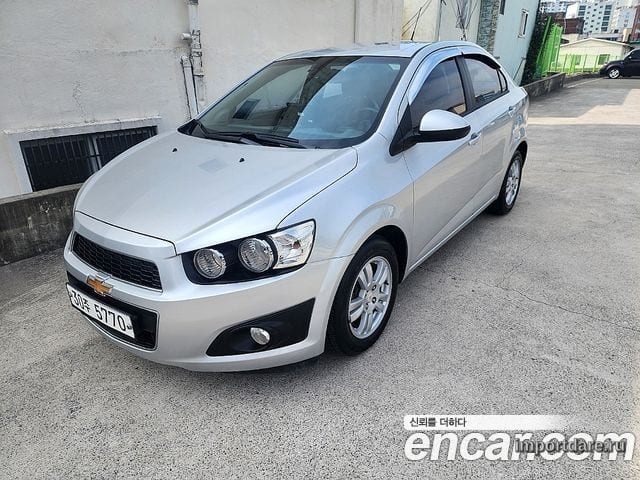 CHEVROLET AVEO SEDAN 2013 — 72 446 км, серебристый, Корея — под ключ — фото 1