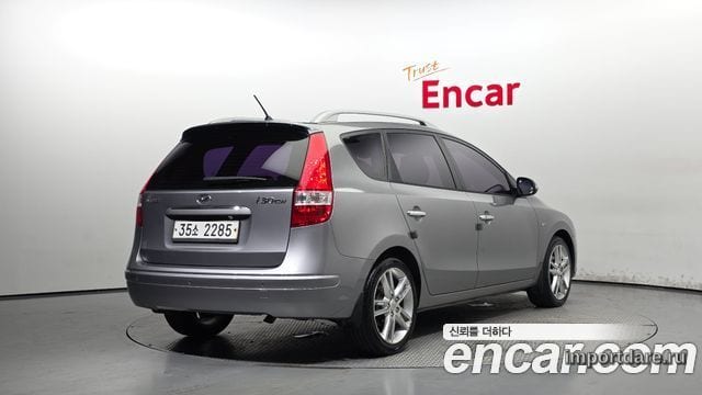 Hyundai I30 Cw сбоку
