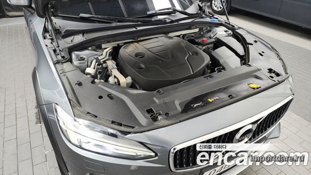 VOLVO V90 CROSS COUNTRY 2018 — 134 782 км, серый, Корея — под ключ — фото 6